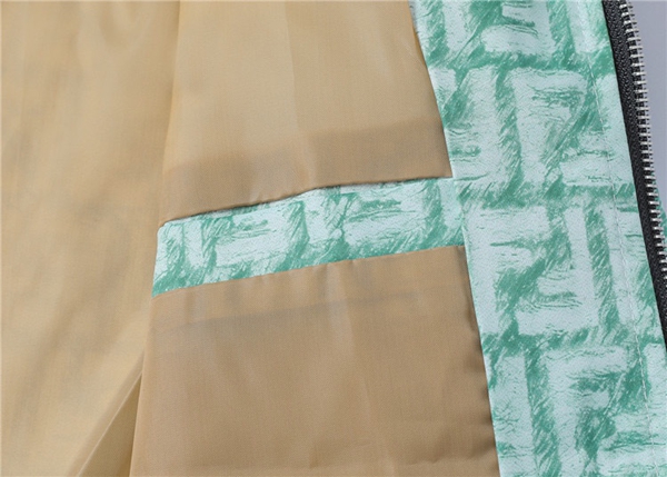 ブランドジャケット着用イメージ